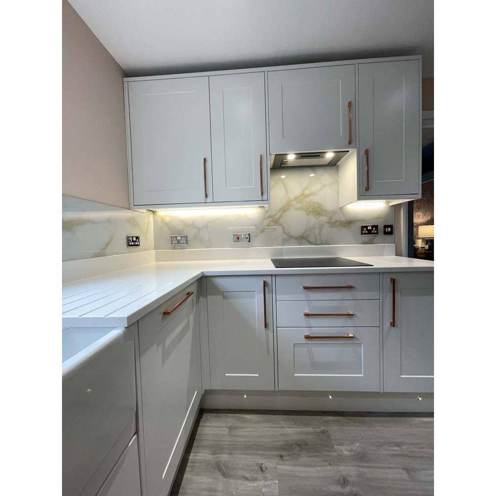 Golden - White Opera Splashback - Bespoke - CreoGlass®