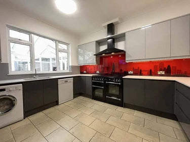 Red London Skyline Printed Landscape Glass Kitchen Splashback - Bespoke - CreoGlass®