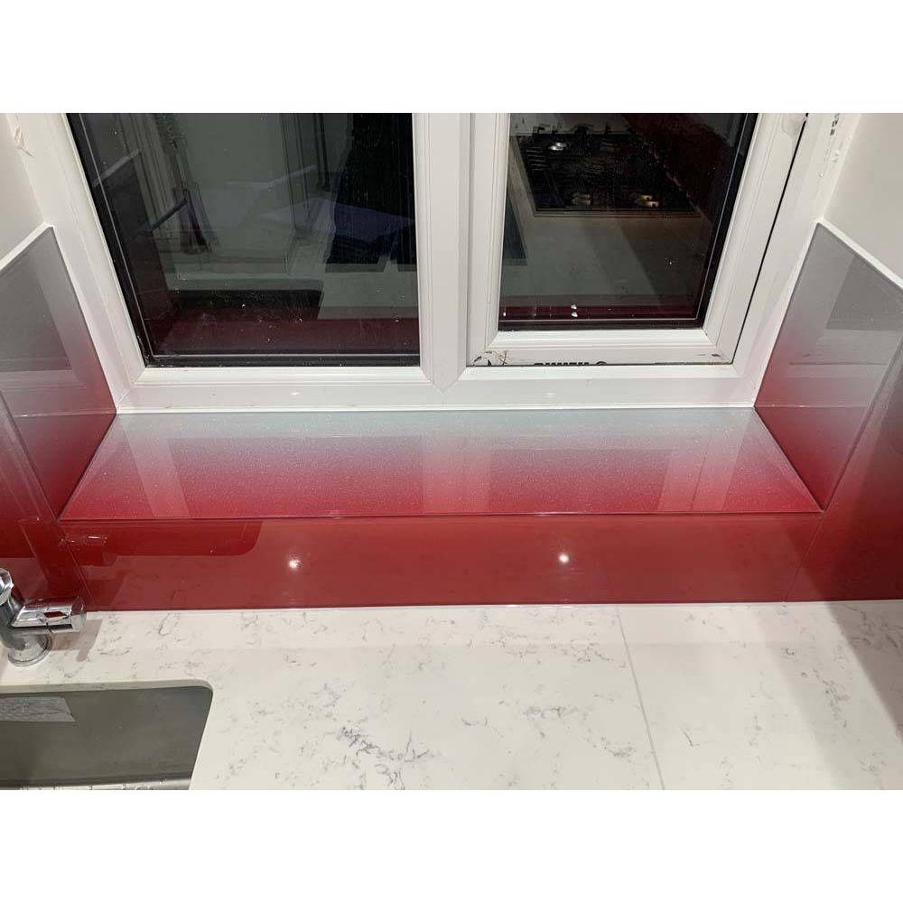 Red to White- Gradient - Splashback - Bespoke - CreoGlass®