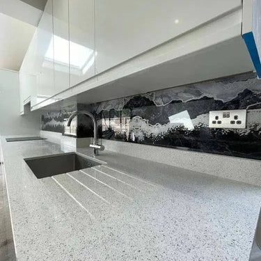 Silver- Famida - Splashback - Bespoke - CreoGlass®