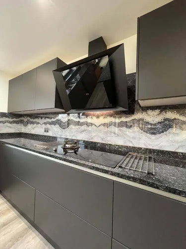 Silver- Famida - Splashback - Bespoke - CreoGlass®