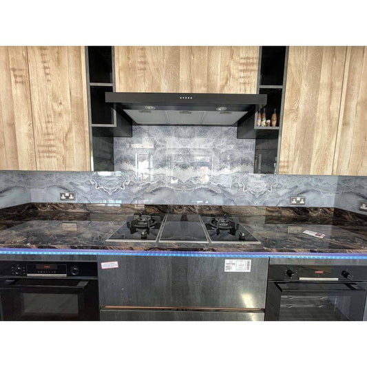 Silver - Grey- Famida - Splashback - Bespoke - CreoGlass®