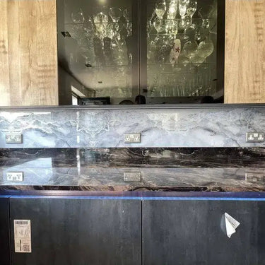 Silver - Grey- Famida - Splashback - Bespoke - CreoGlass®