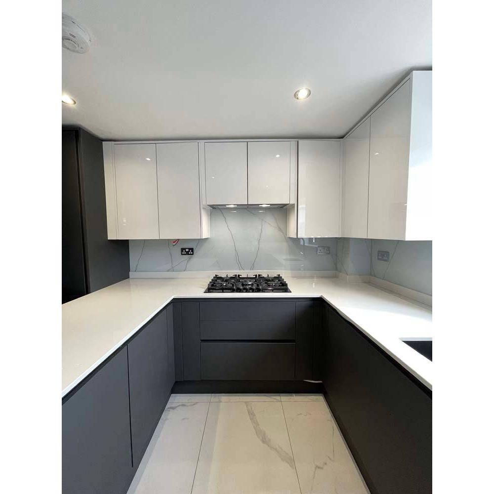 Silver - White Calacatta Splashback - Bespoke - CreoGlass®