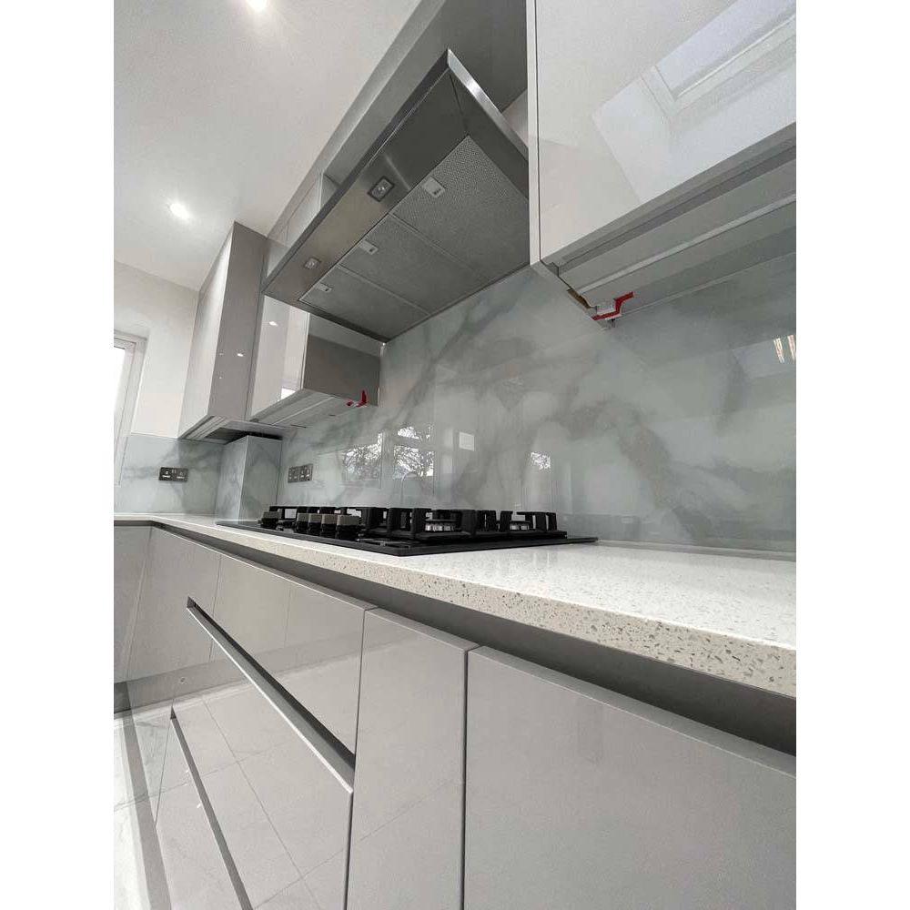 Silver - White Opera Splashback - Bespoke - CreoGlass®