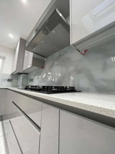 Silver - White Opera Splashback - Bespoke - CreoGlass®