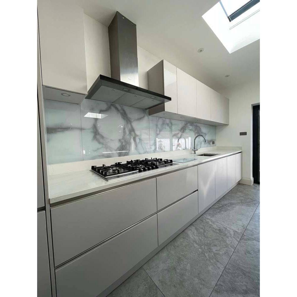 Silver - White Opera Splashback - Bespoke - CreoGlass®