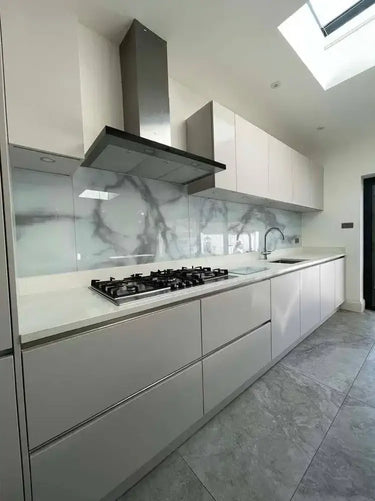 Silver - White Opera Splashback - Bespoke - CreoGlass®