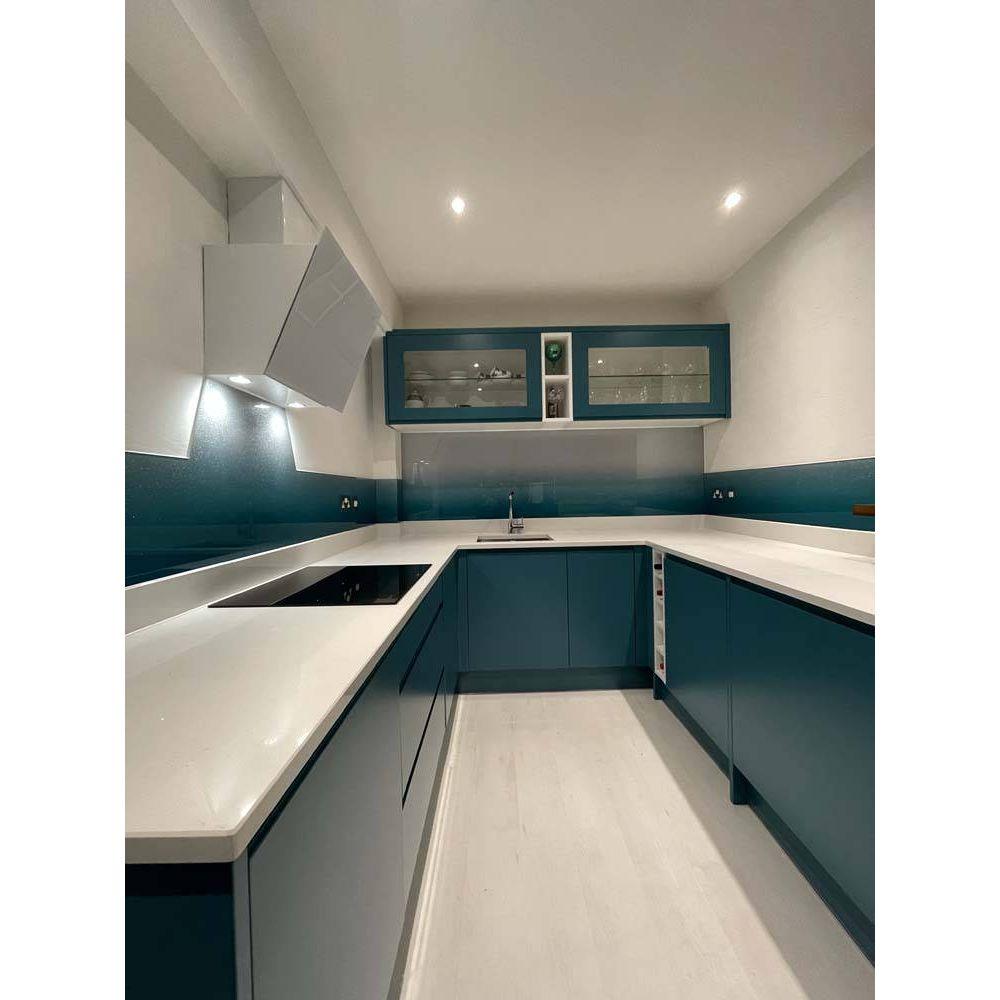 Teal to White- Gradient - Splashback - Bespoke - CreoGlass®