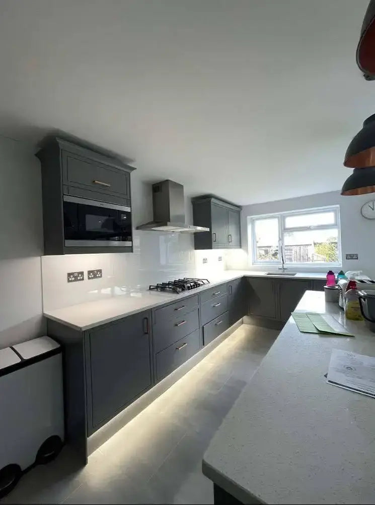 Matt White Colour Glass Splashback - Bespoke - CreoGlass®