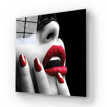 Red Lip and Nails Glass Wall Art - DIY - CreoGlass®