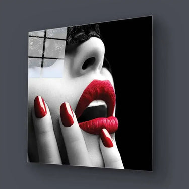 Red Lip and Nails Glass Wall Art - DIY - CreoGlass®