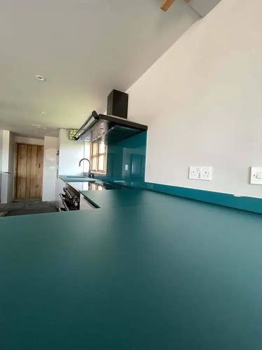 Scarab Plain Colour 10mm Scratch Resistant Glass Worktop - CreoGlass®