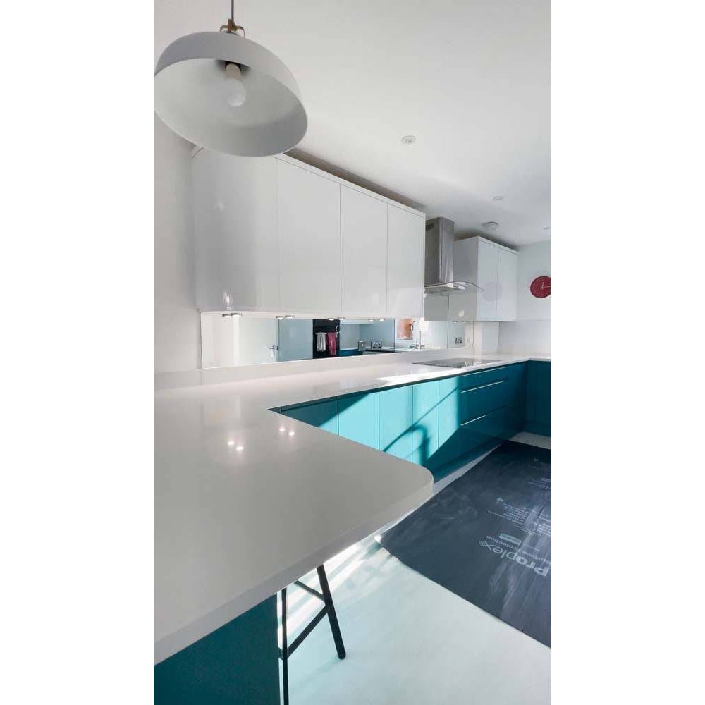 Silver Toughened Mirror Splashback - Bespoke - CreoGlass®