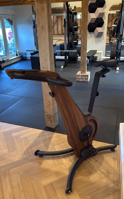 Commercial gym mirrors installed by CreoGlass